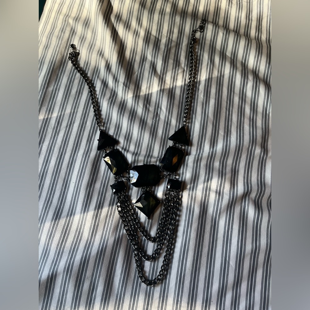 Forever21 black necklace